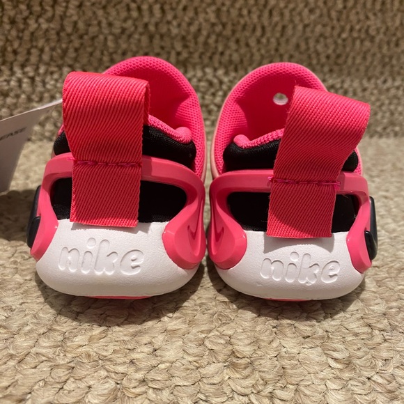 *BNWT* Nike Dynamo Go Flyease - 3C - Picture 2 of 9